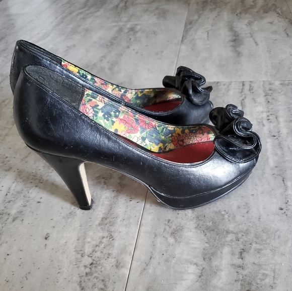 COPY - 2/$30  👠 like new Madden girl heels! size 8 - Picture 4 of 9